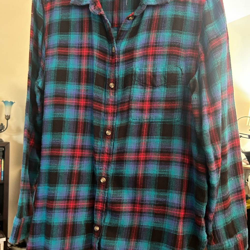 American Eagle Outfitters Plaid Button Down Shirt - Red and Blue